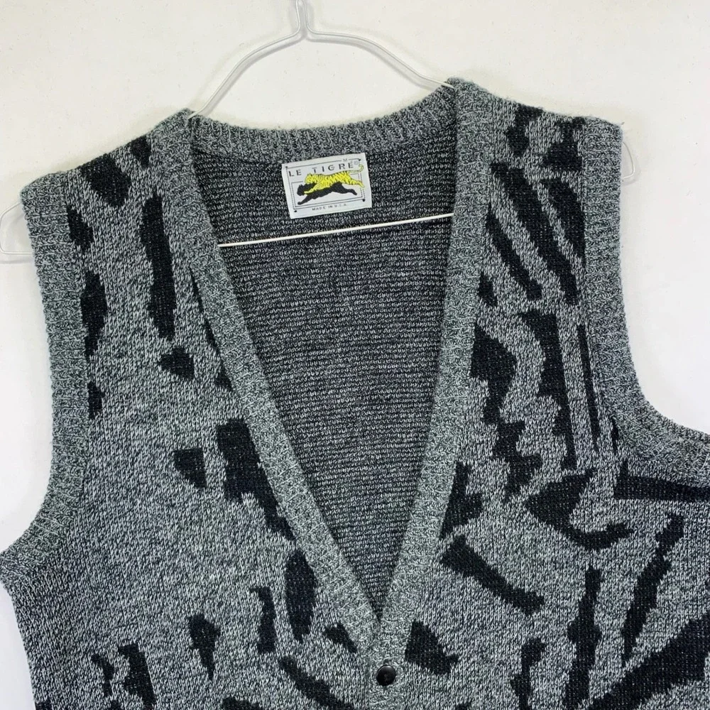 Vintage Le Tigre Sweater Vest Medium Gray Black Acrylic 80s 90s Geometric USA - Picture 2 of 11